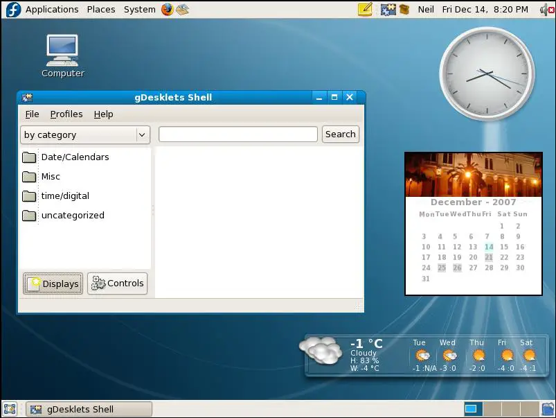 Fedora desktop with desklets.jpg