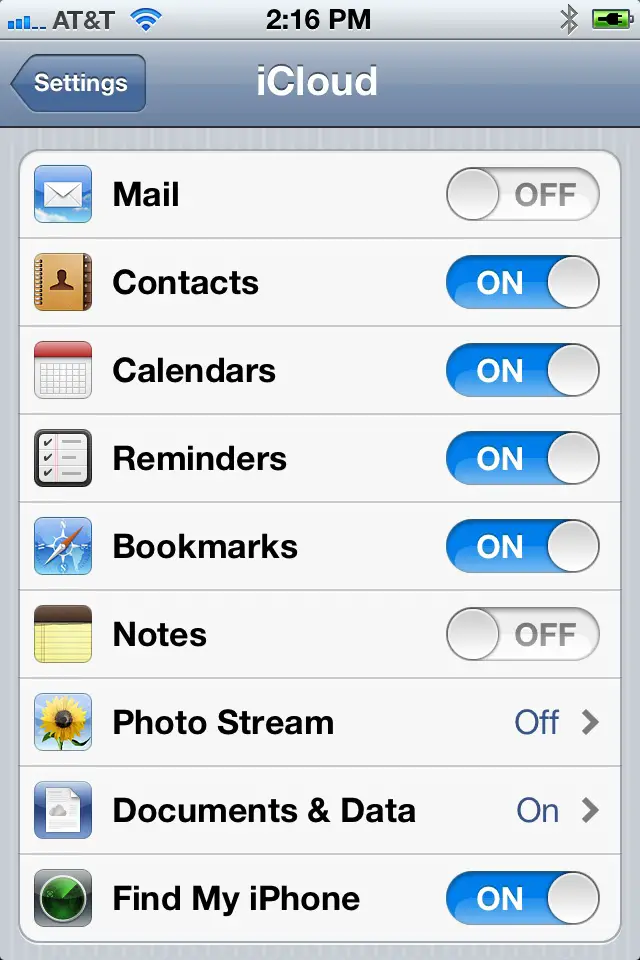 Using iCloud Storage in an iOS 5 iPhone Application 